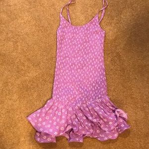 Form fitting ruffle bottom dress